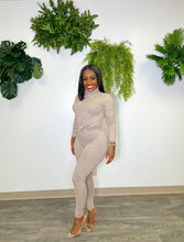 Load image into Gallery viewer, It Girl Set (Khaki)