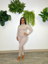 Load image into Gallery viewer, It Girl Set (Khaki)